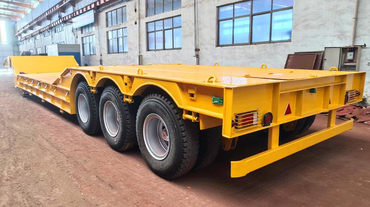 100 ton XL Specialized Folding Neck Trailer for Sale in Angola