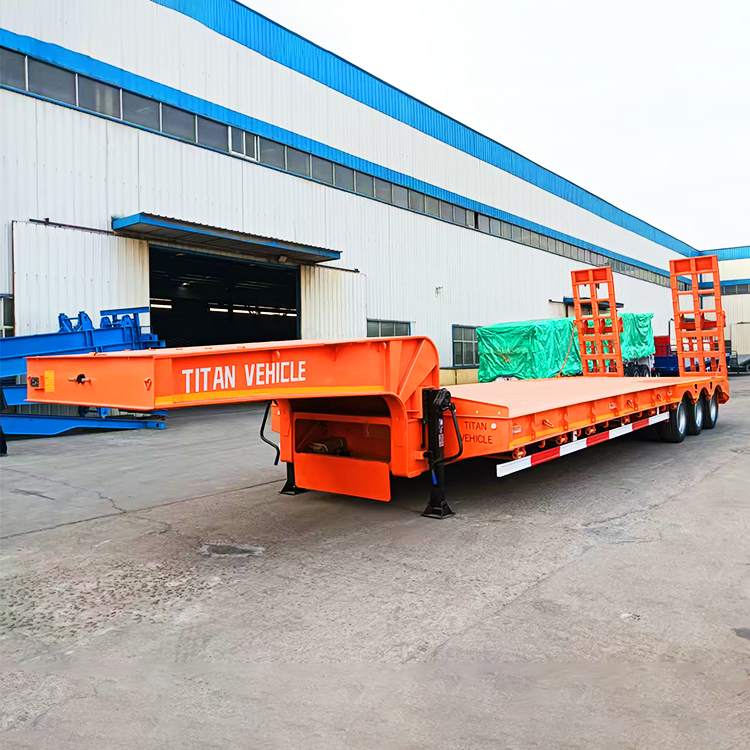3 Axle 80 Ton Lowbed Truck